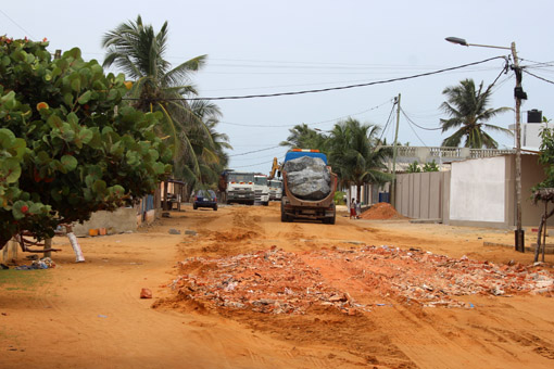Arbeiten an der Avenue Madiba